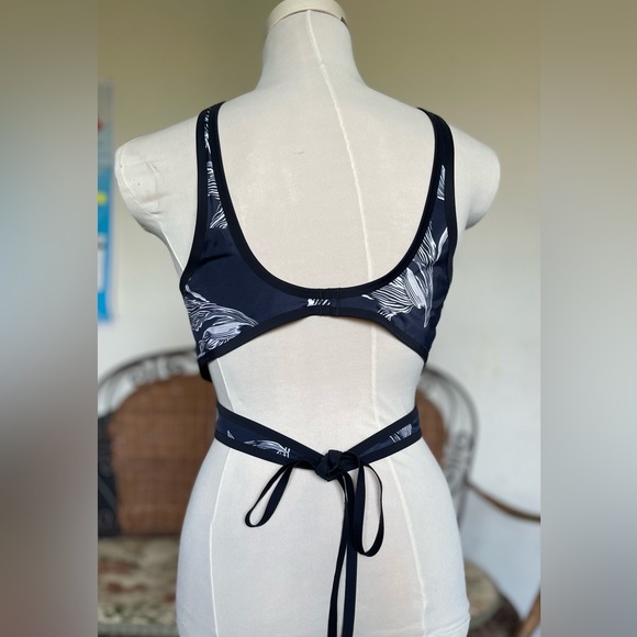 Athleta 2-piece Fiore Bikini bathing suit. Wrap top,  lattice sides bottom. - Picture 5 of 6